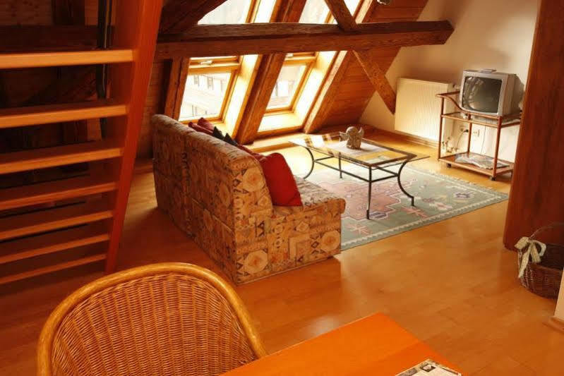 Gutshof-Hotel Waldknechtshof بيرسبرون المظهر الخارجي الصورة